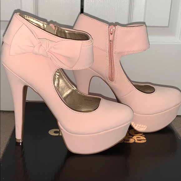 🤍Pink Heels - Picture 3 of 4